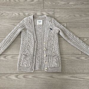 Abercrombie & Fitch women’s wool cardigan. Size: S